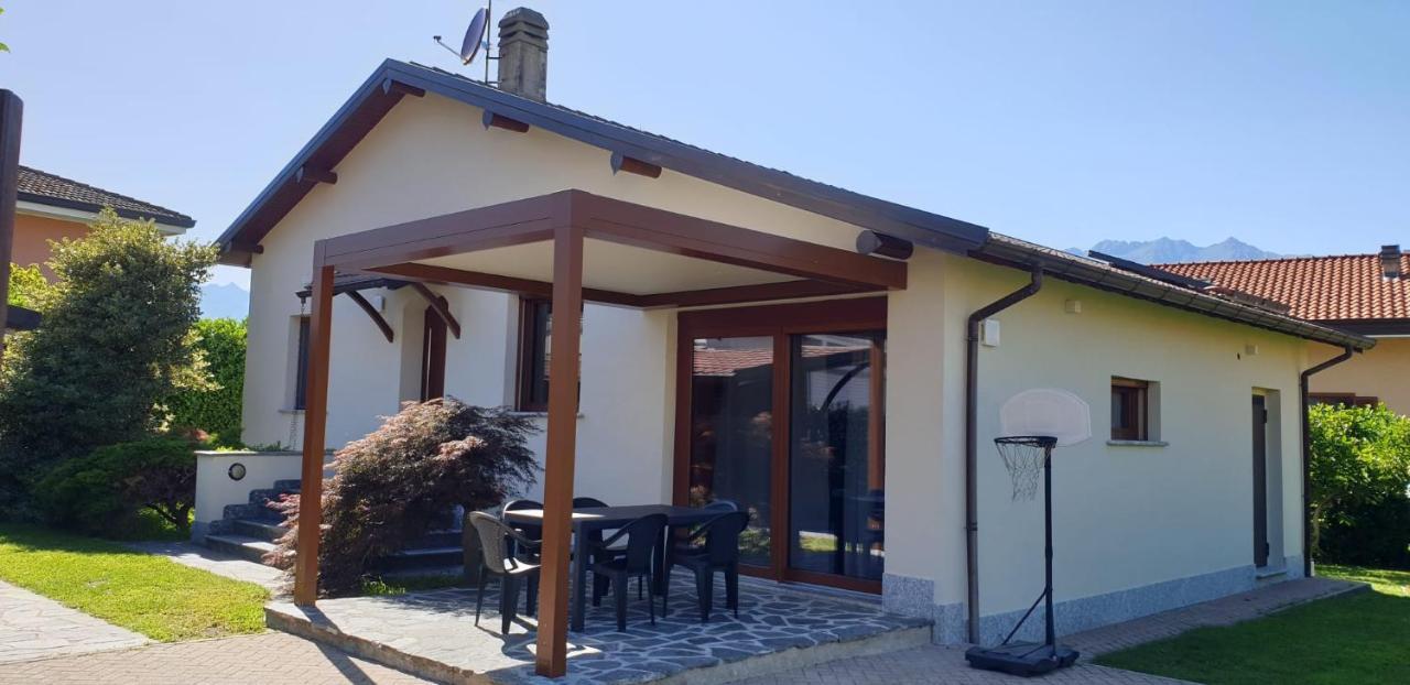 Villa Iris -Pet Friendly Stay - Garden - Private Parking- Bike Friendly Holiday House 科利科 外观 照片