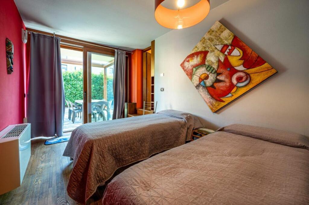 Villa Iris -Pet Friendly Stay - Garden - Private Parking- Bike Friendly Holiday House 科利科 外观 照片