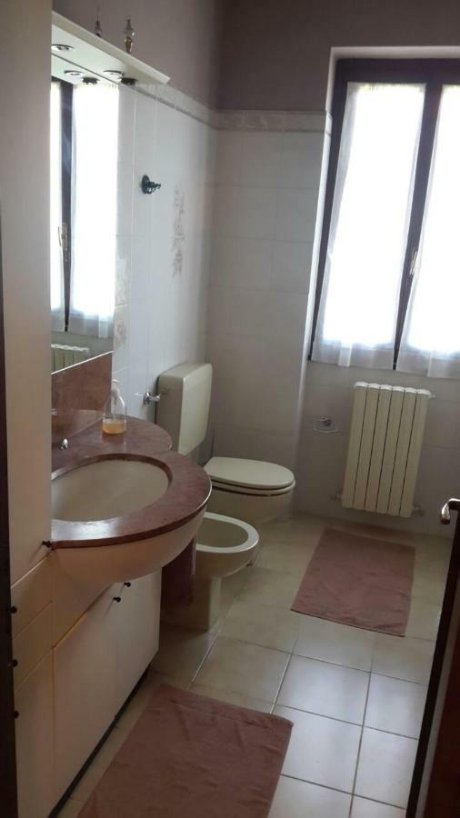 Villa Iris -Pet Friendly Stay - Garden - Private Parking- Bike Friendly Holiday House 科利科 外观 照片